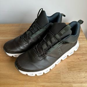 OnCloud Waterproof Men’s Shoes | Size 12.5